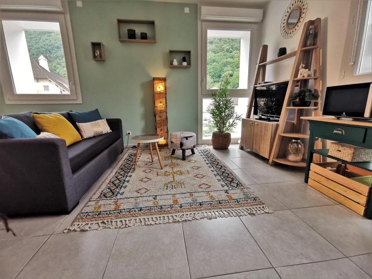 Semnoz & Lac - Wifi - Parking - Netflix - Balcon - Centre-Ville Sevrier Luaran gambar