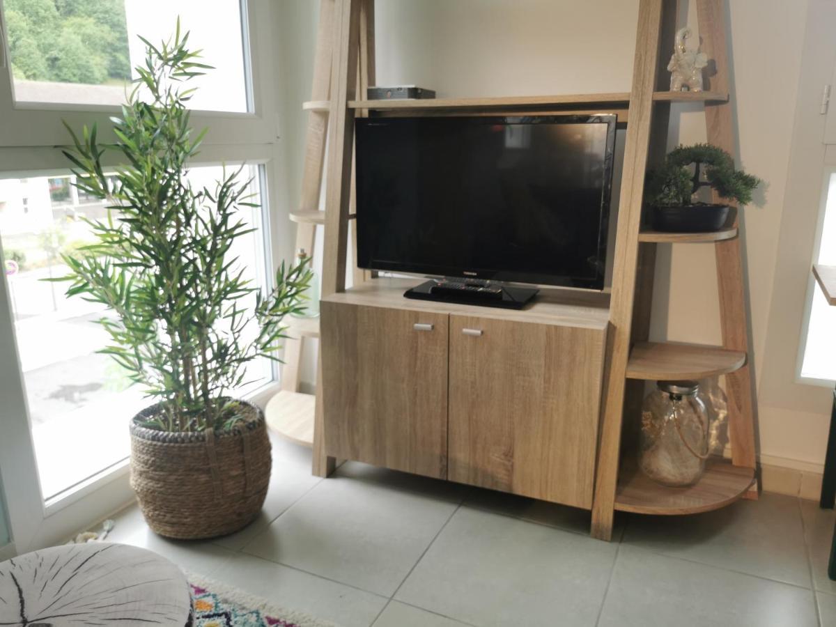 Semnoz & Lac - Wifi - Parking - Netflix - Balcon - Centre-Ville Sevrier Luaran gambar