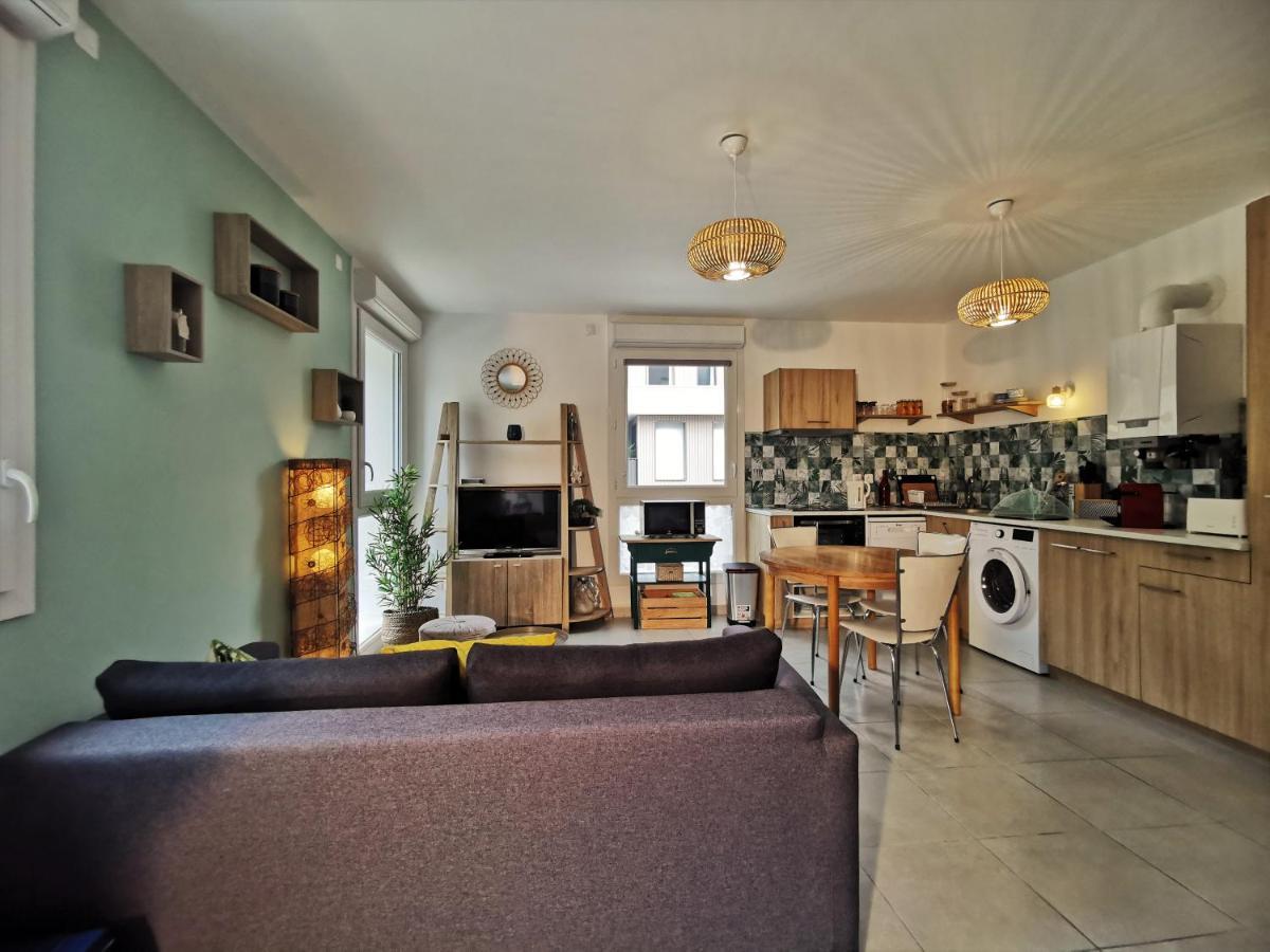 Semnoz & Lac - Wifi - Parking - Netflix - Balcon - Centre-Ville Sevrier Luaran gambar